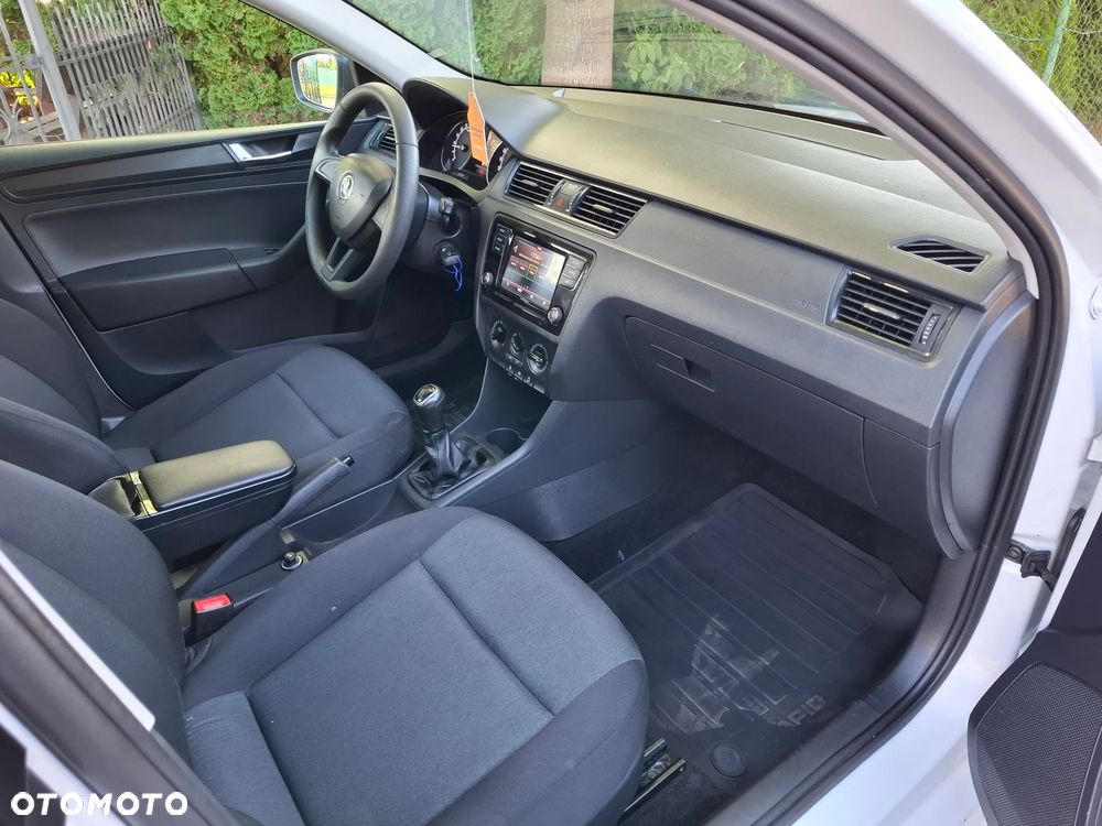 Skoda RAPID - 14