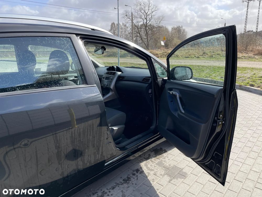 Toyota Verso 1.8 Sol 7os - 8