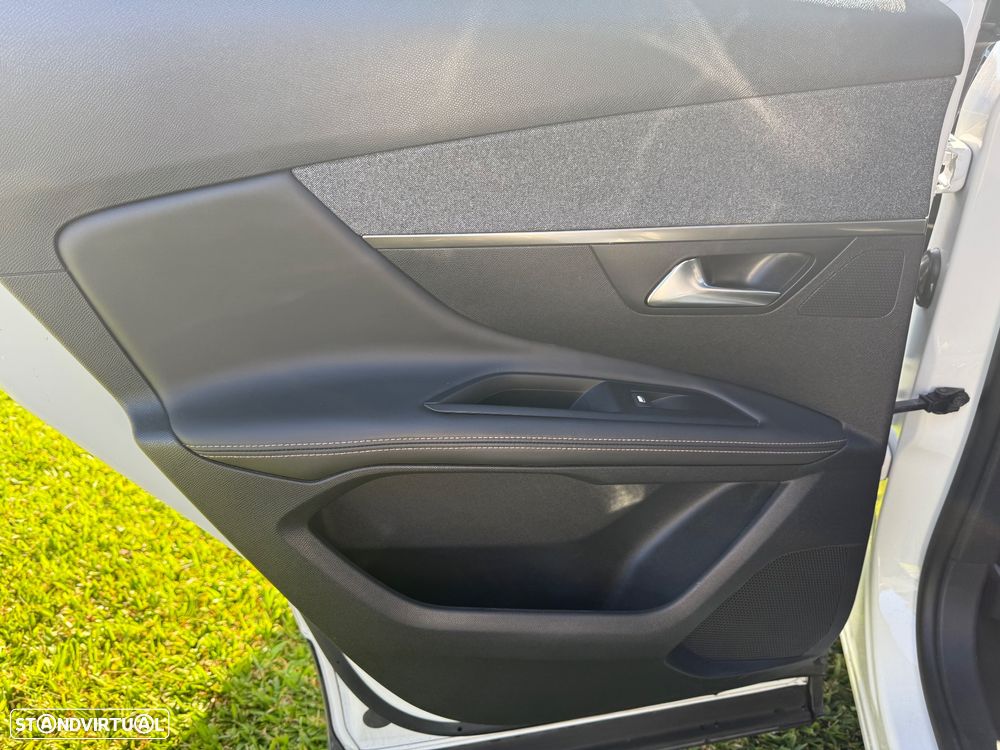 Peugeot 3008 1.5 BlueHDi GT Line EAT8 - 13