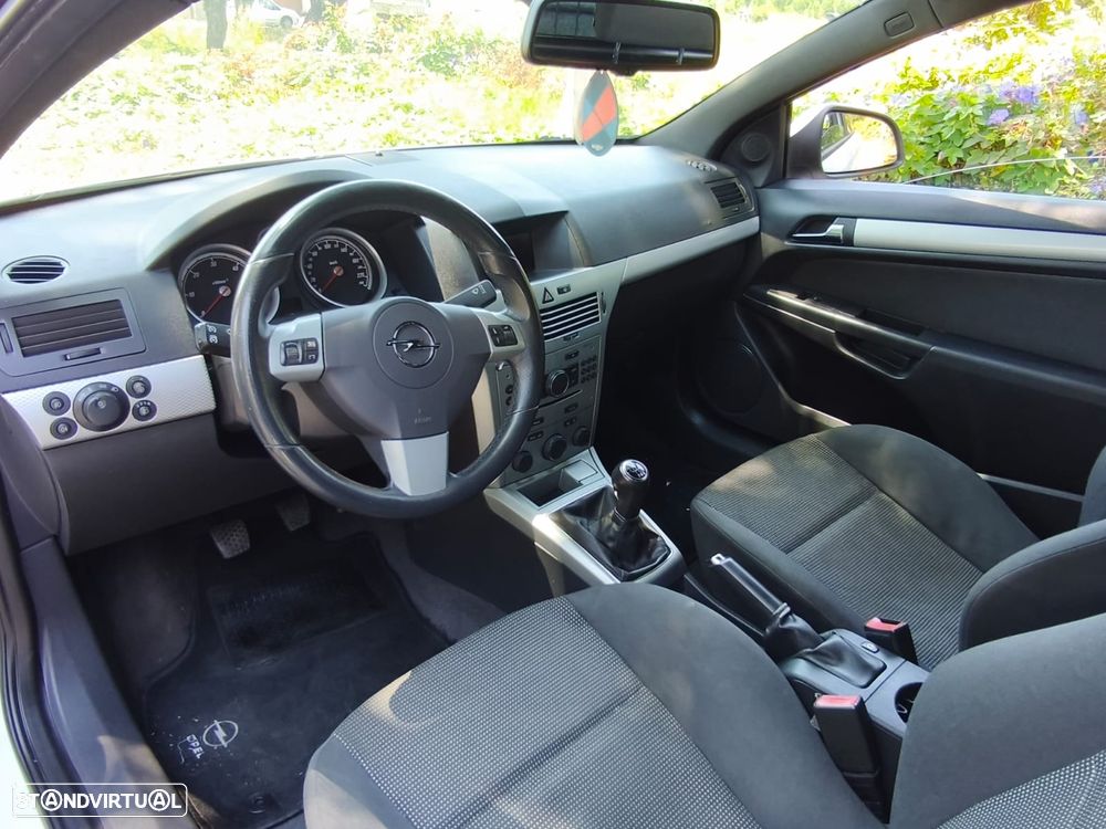 Opel Astra GTC 1.3 CDTI - 7