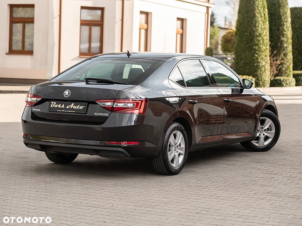 Skoda Superb 1.6 TDI DSG Ambition - 14