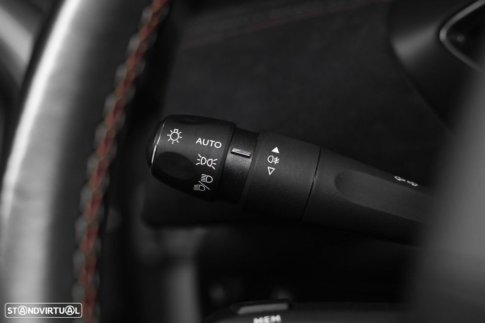 DS DS3 Crossback E-TENSE PERFORMANCE LINE - 19