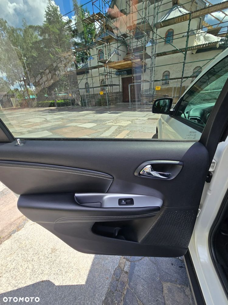 Fiat Freemont 2.0 Multijet 16V DPF Automatik Allrad Black Code - 14