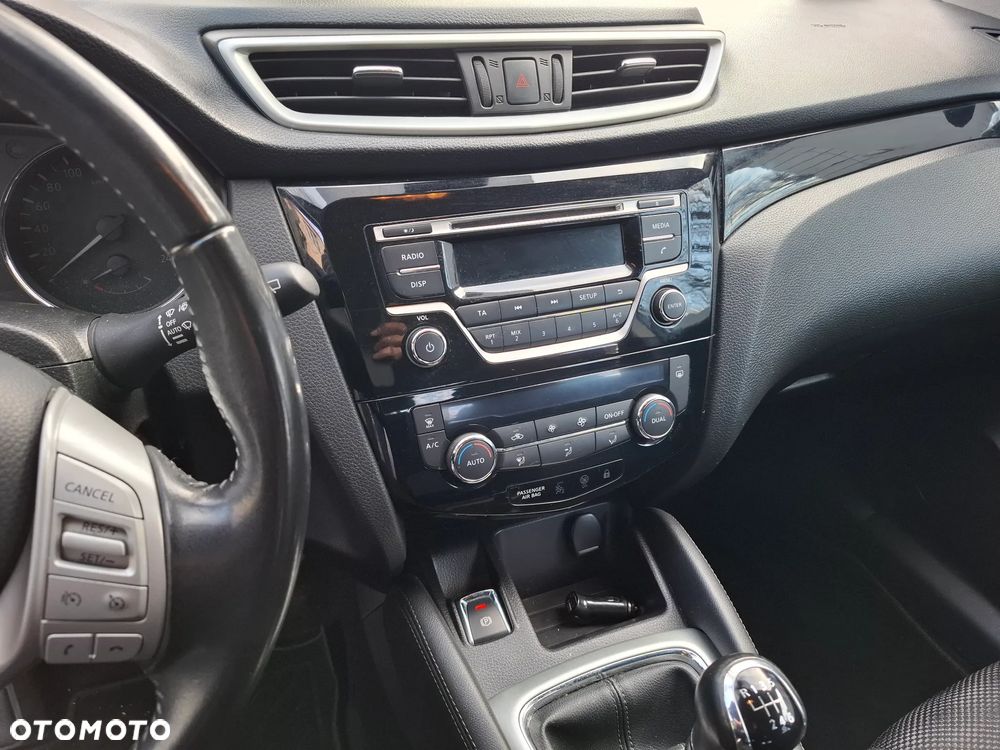 Nissan Qashqai 1.2 DIG-T Acenta EU6 - 19