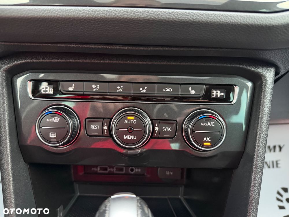 Volkswagen Tiguan 2.0 TDI SCR 4MOTION DSG Highline - 29