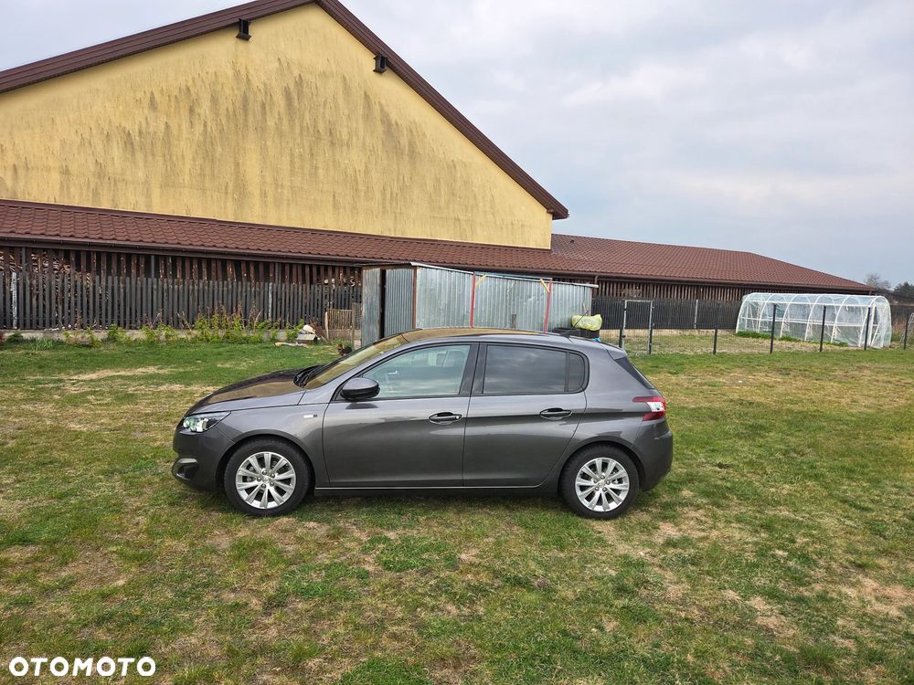 Peugeot 308 - 13