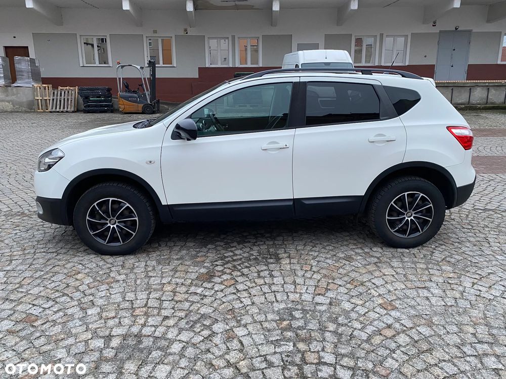 Nissan Qashqai 2.0 4x4 360 - 2