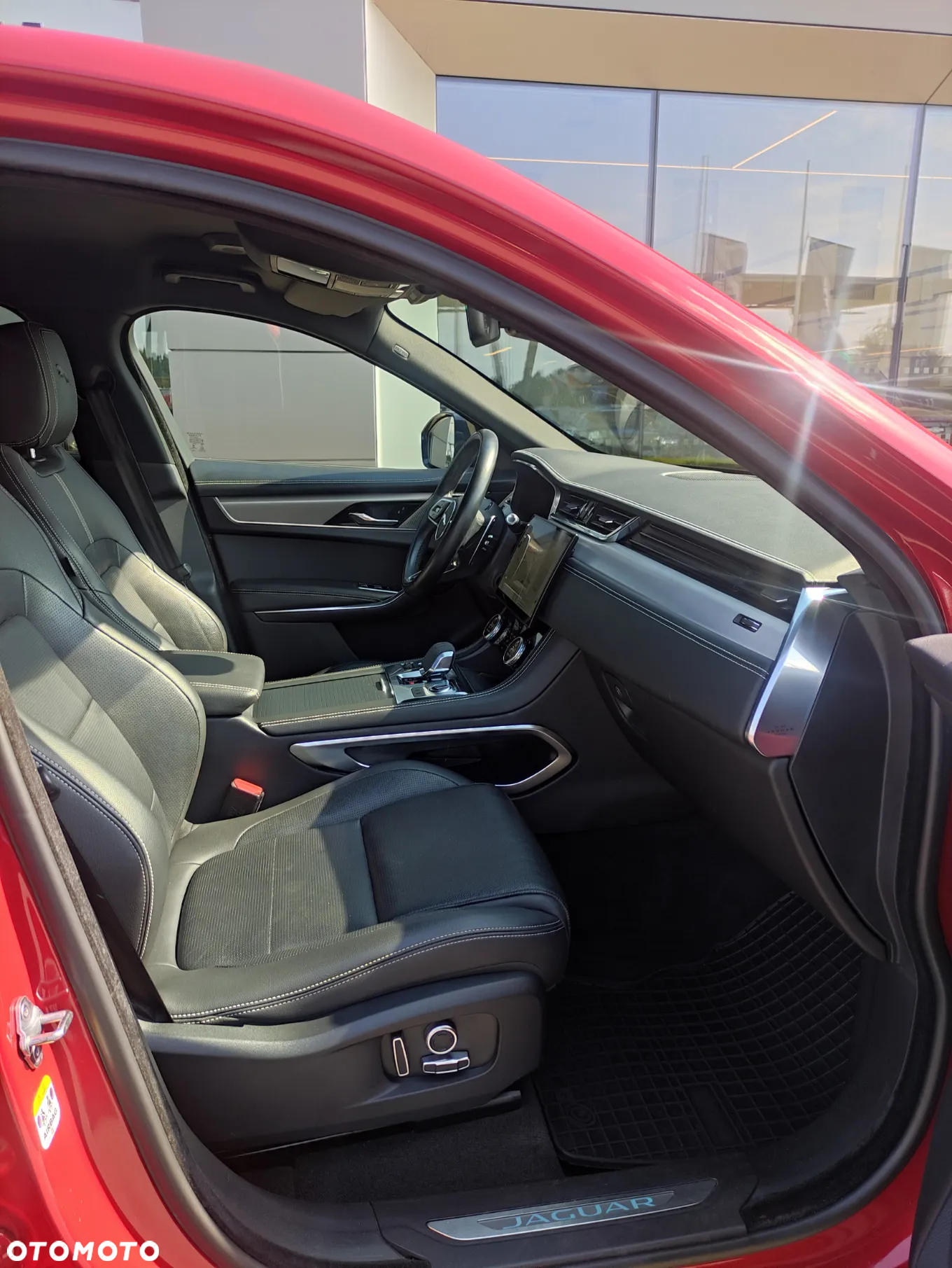 Jaguar F-Pace - 18