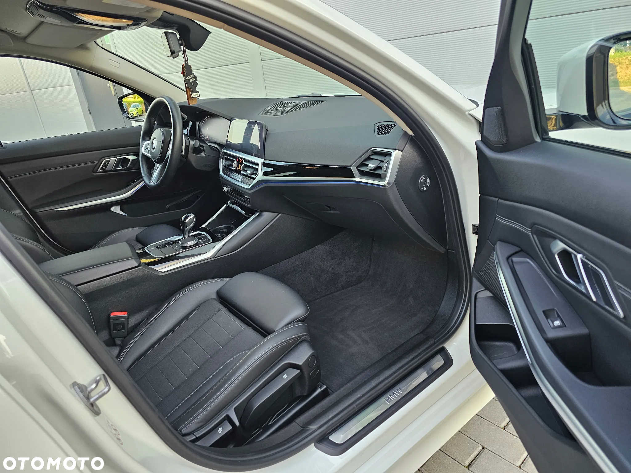 BMW Seria 3 320d xDrive M Sport sport - 17