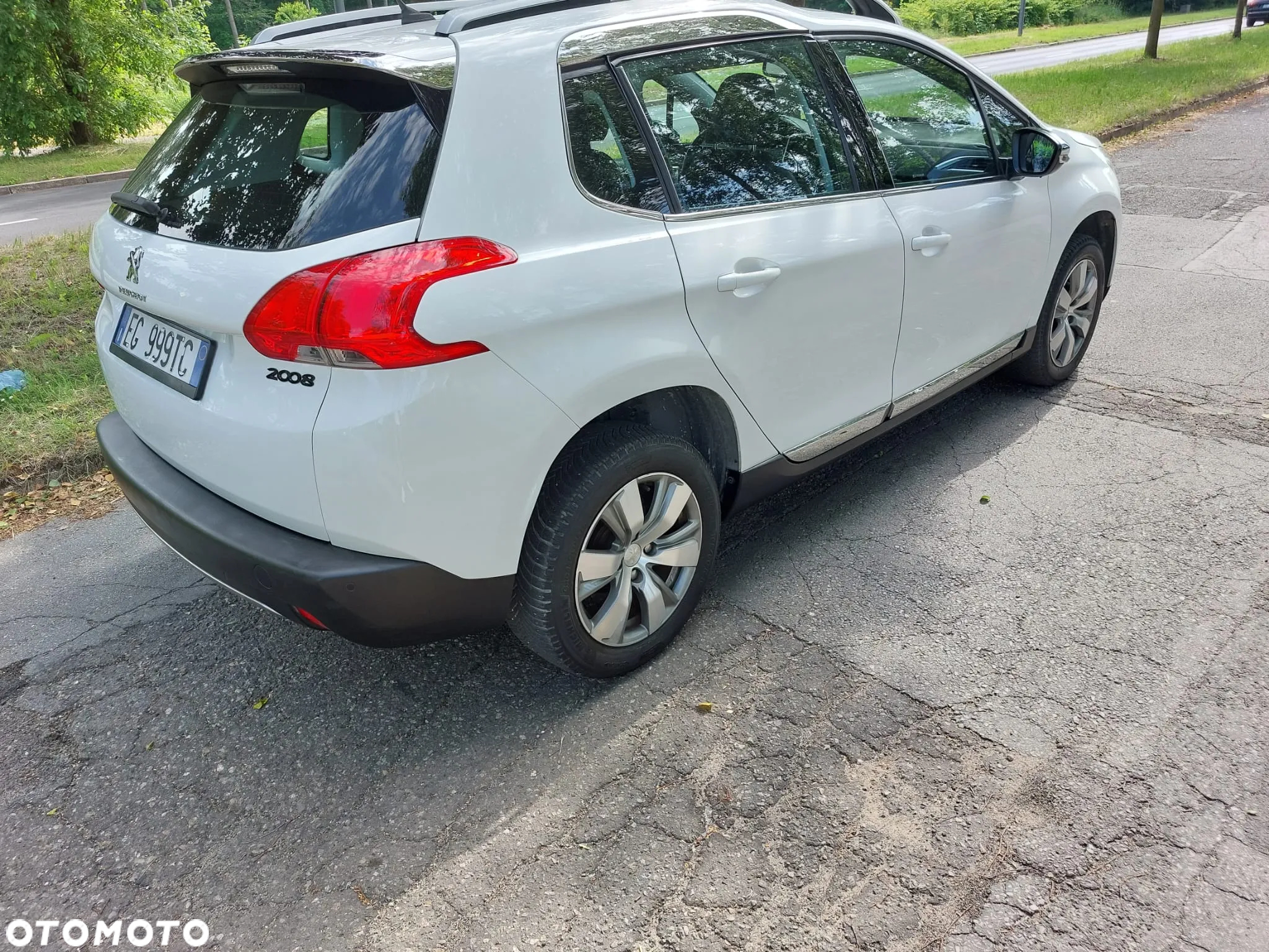 Peugeot 2008 PureTech 82 Allure - 20