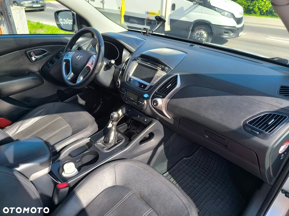 Hyundai ix35 2.0 CRDi 4WD Premium - 16