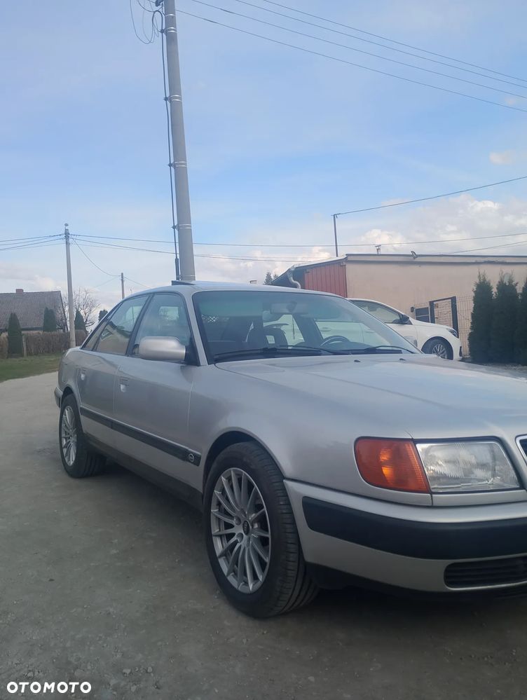 Audi 100 - 6