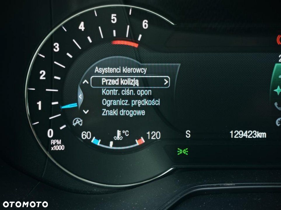 Ford Mondeo - 27
