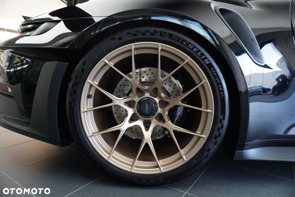 Porsche 911 GT3 RS - 9