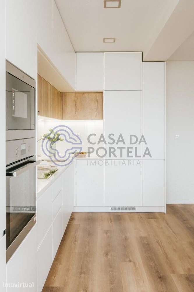 T3 Remodelado com Suíte e Cozinha Equipada | Benfica | Vista Desafogad - Grande imagem: 5/24