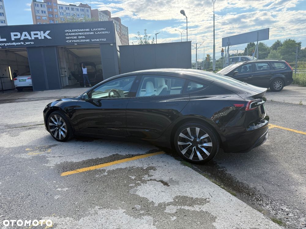 Tesla Model 3 Standard Reichweite Plus Hinterradantrieb - 3