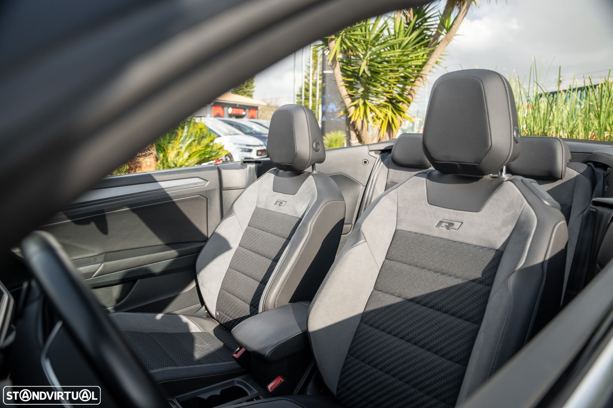 VW T-Roc Cabrio 1.5 TSI R-Line DSG - 12