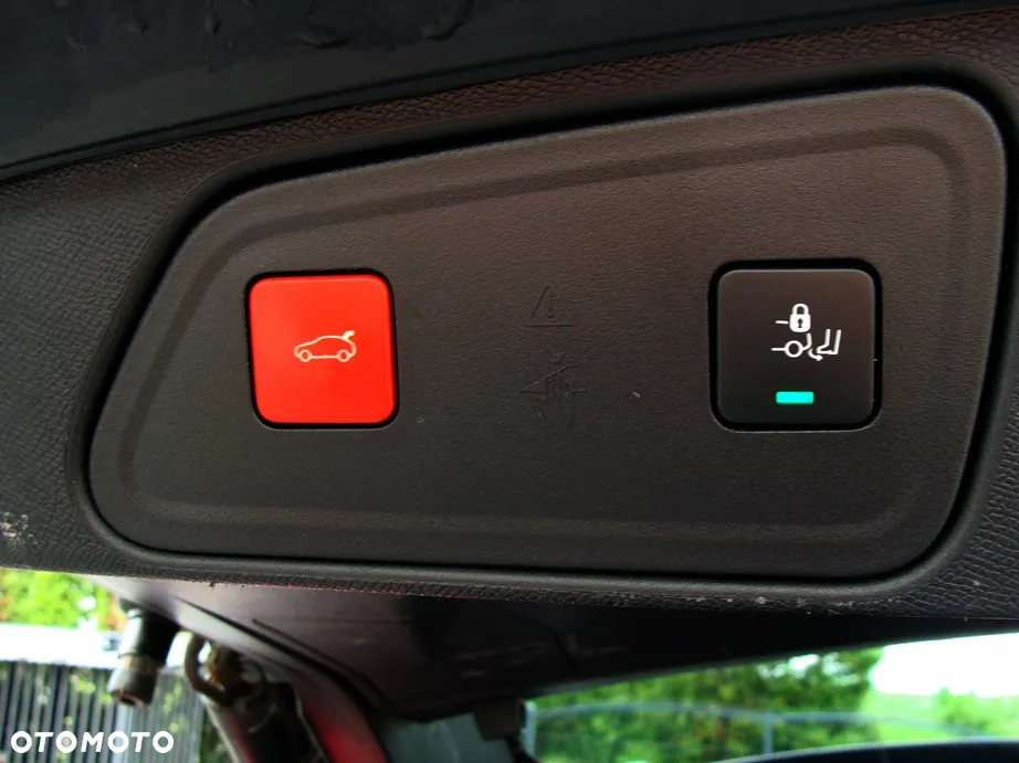 Peugeot 3008 BlueHDi 130 Stop & Start EAT8 Allure - 30