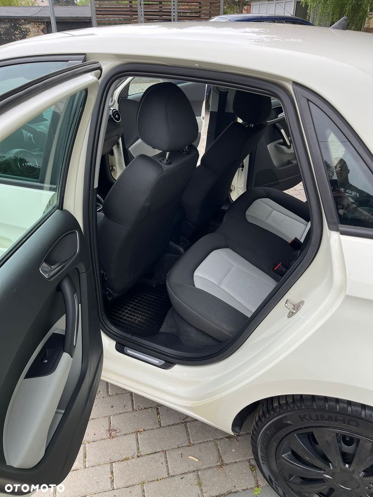 Audi A1 Sportback 1.6 TDI Ambition - 11