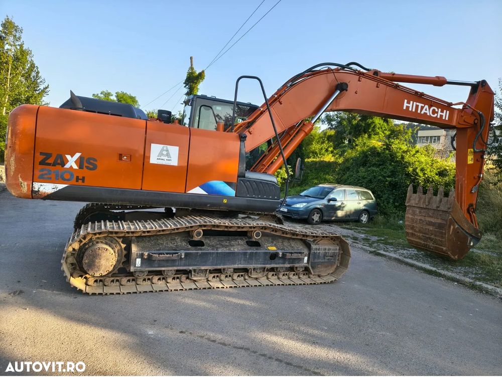 Hitachi ZAXIS 210H - 1