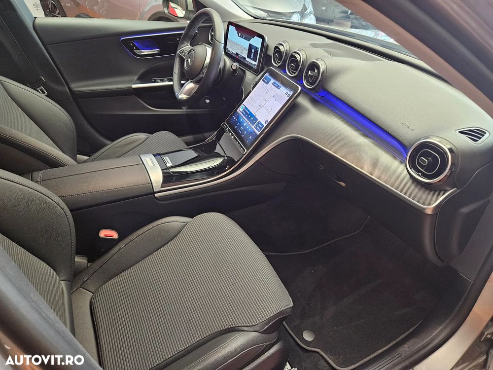 Mercedes-Benz C 300 MHEV - 13