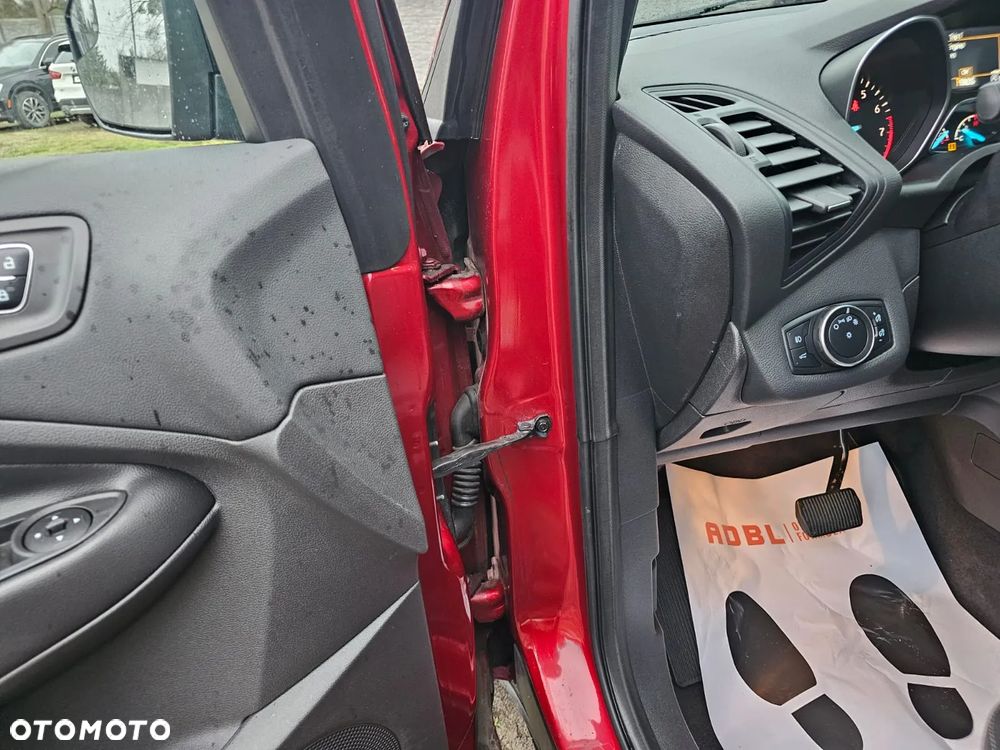 Ford Kuga 2.0 EcoBoost AWD Titanium ASS GPF - 34