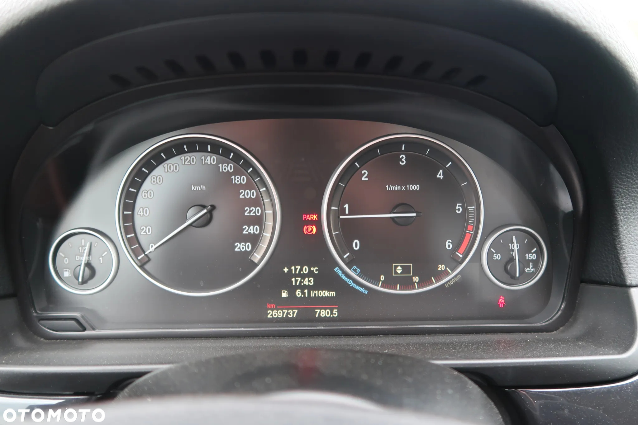 BMW Seria 5 520d Touring - 18
