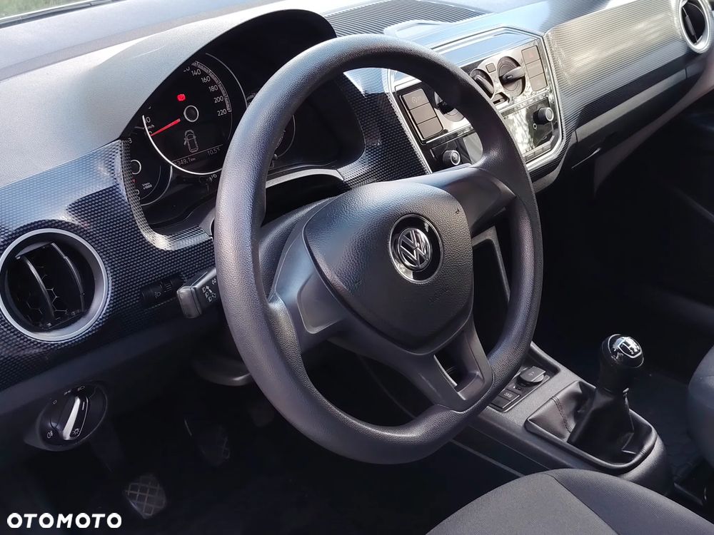 Volkswagen up! - 15
