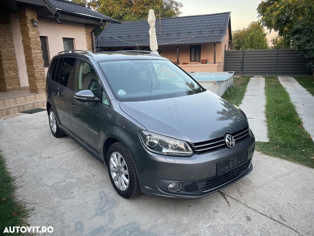 Volkswagen Touran - 11