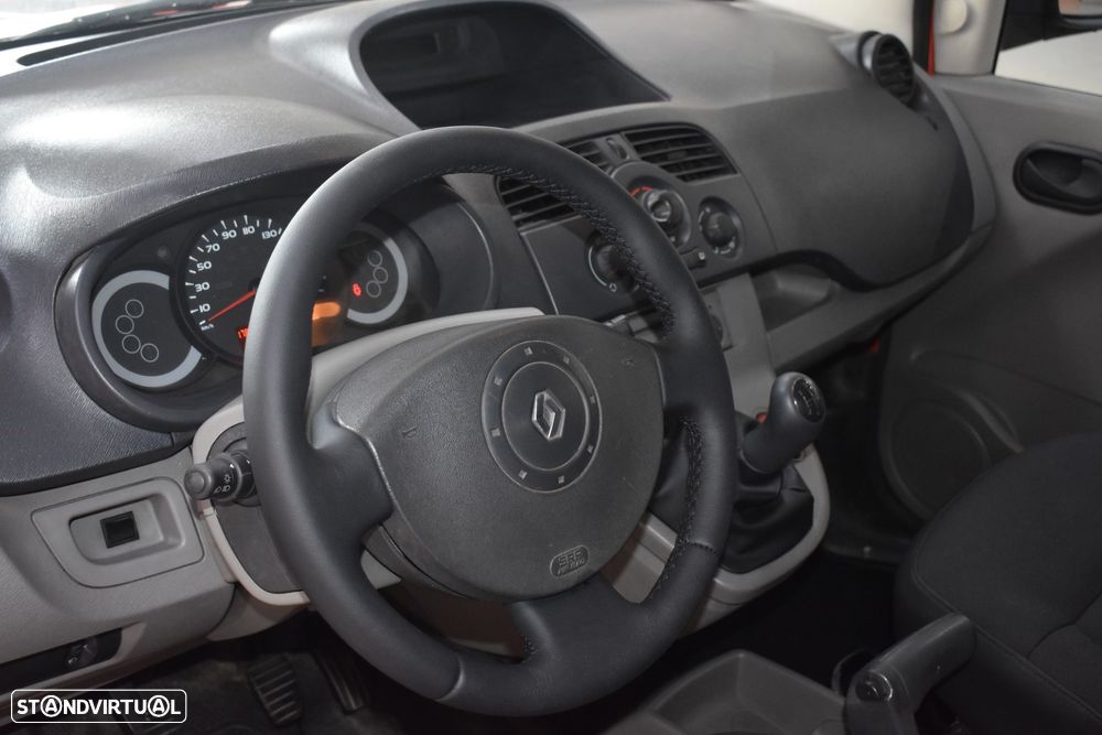 Renault Kangoo 1.5 dCi C. Grande Volume - 26