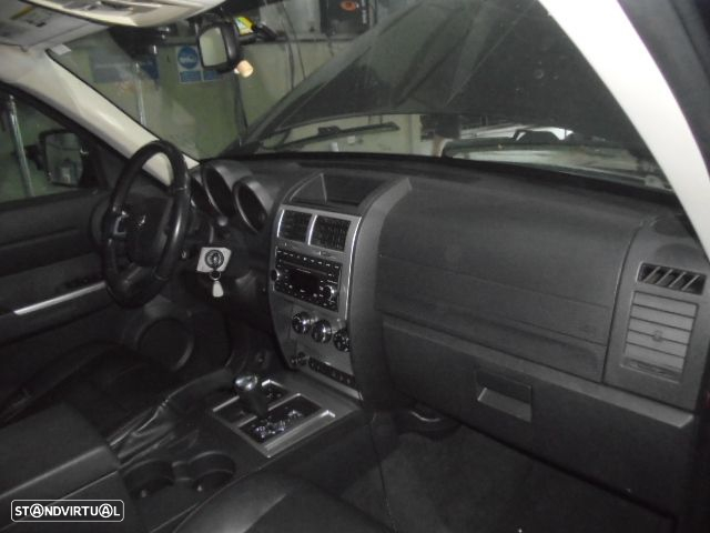 Carro MOT: ENS CXVEL :P52108649AA DODGE NITRO 2007 2.7 177CV 5P PRETO GASOLEO - 5