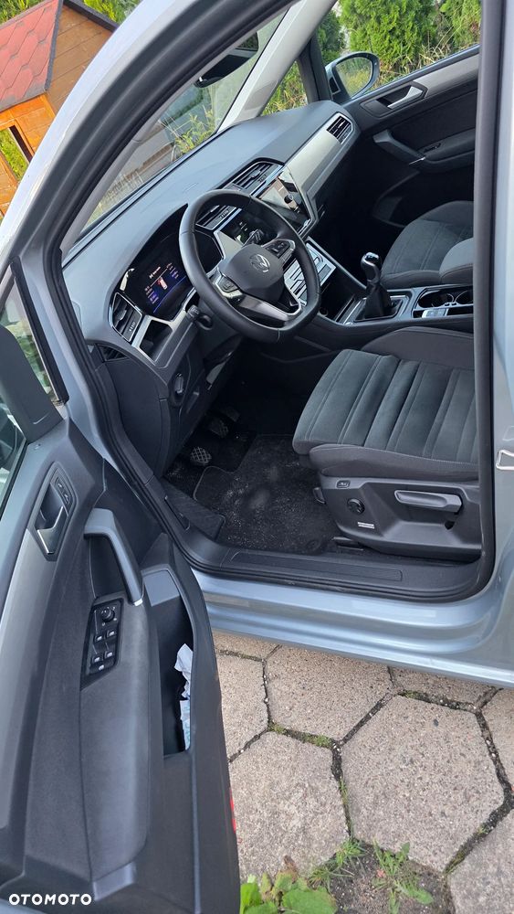 Volkswagen Touran 1.5 TSI EVO Comfortline Plus - 3