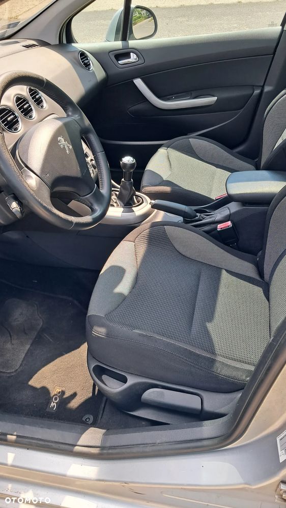 Peugeot 308 1.6 HDi Active - 26