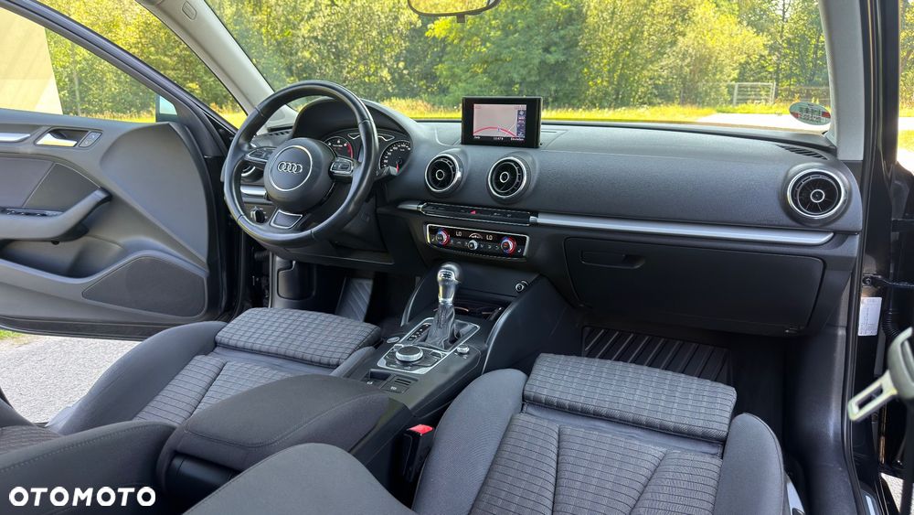 Audi A3 Sportback 1.8 TFSI S tronic S line Sportpaket - 15