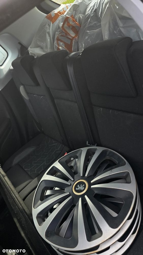 Peugeot 2008 1.2 PureTech Active S&S - 9