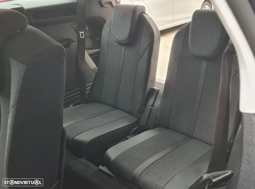 Peugeot 5008 1.5 BlueHDi Active - 14