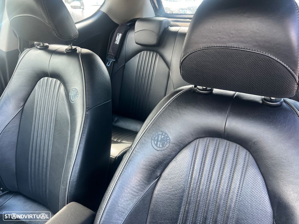 Alfa Romeo MiTo 1.3 JTDM ECO Turismo - 25