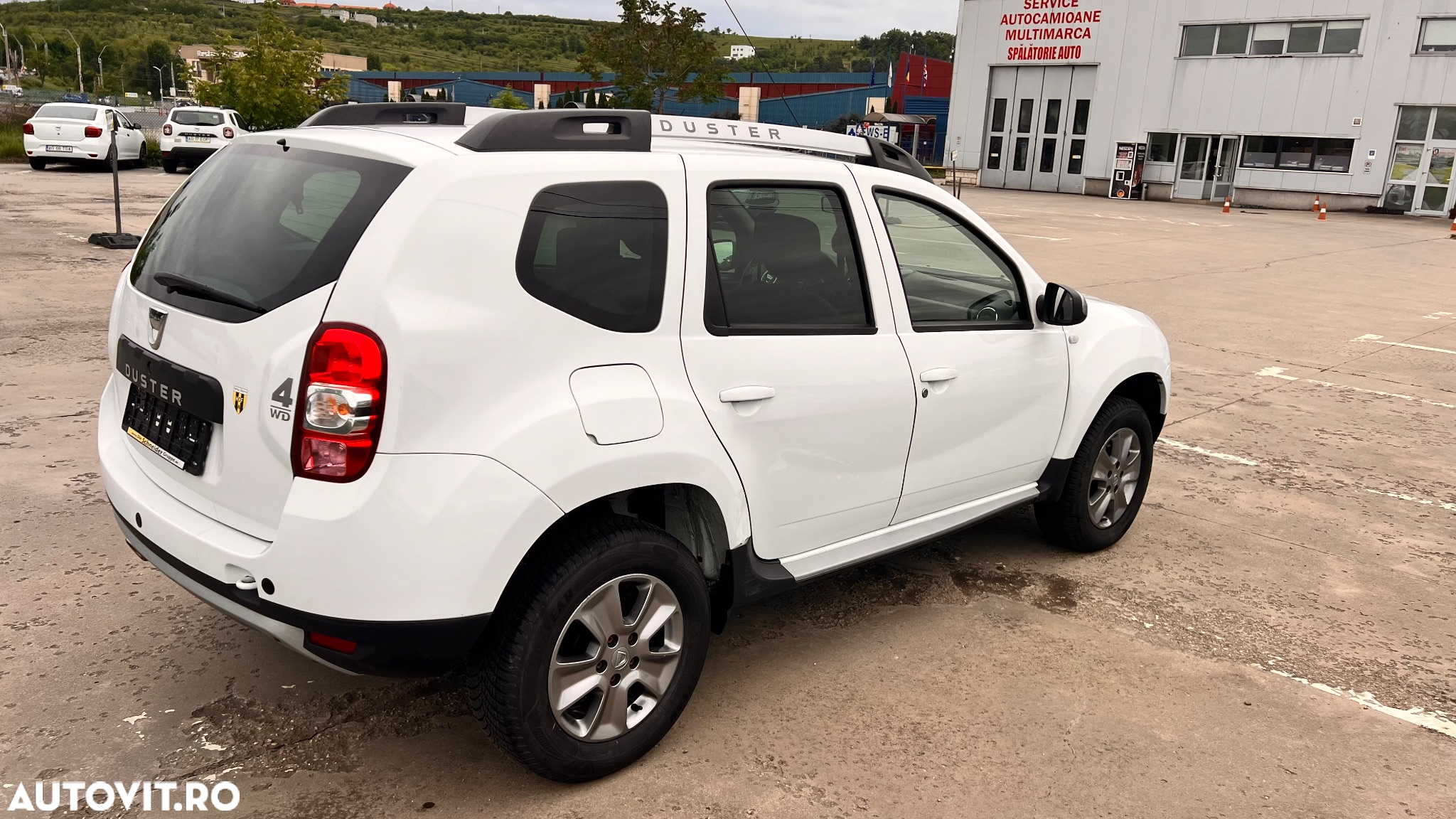 Dacia Duster dCi 110 FAP 4x4 Prestige - 4