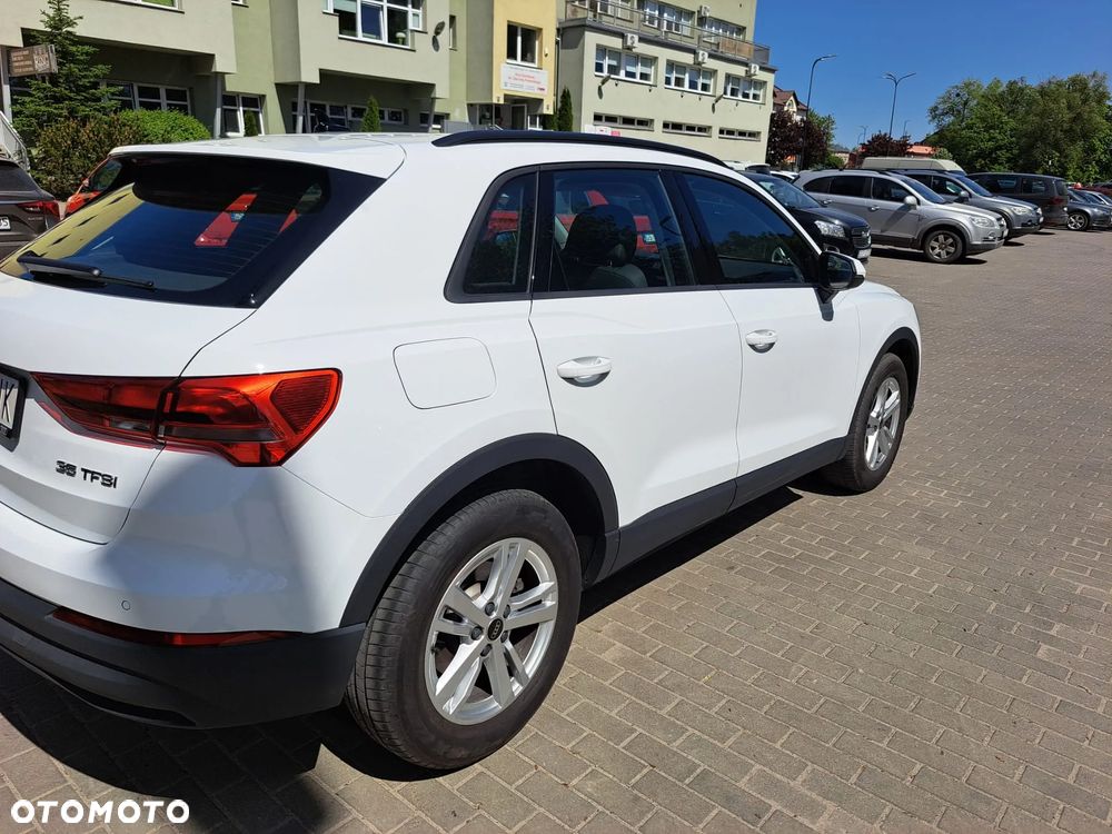 Audi Q3 35 TFSI S tronic - 22