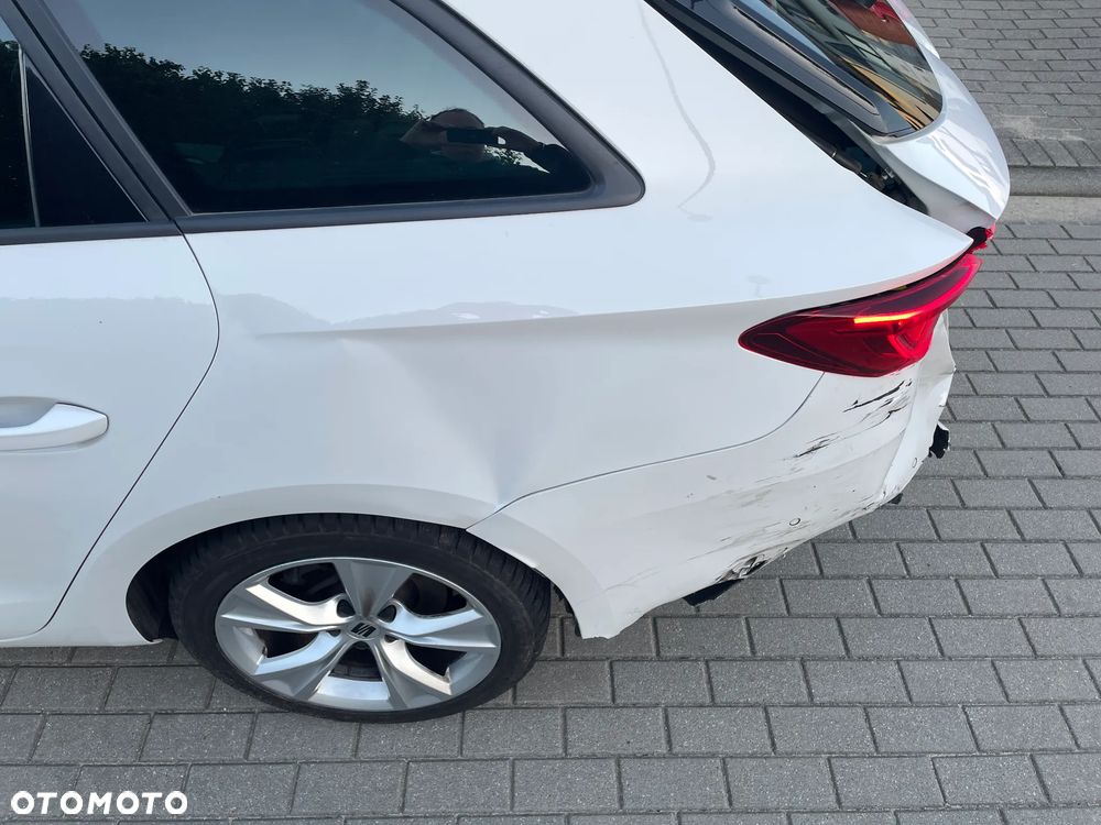 Seat Leon Sportstourer 2.0 TDI FR DSG - 9