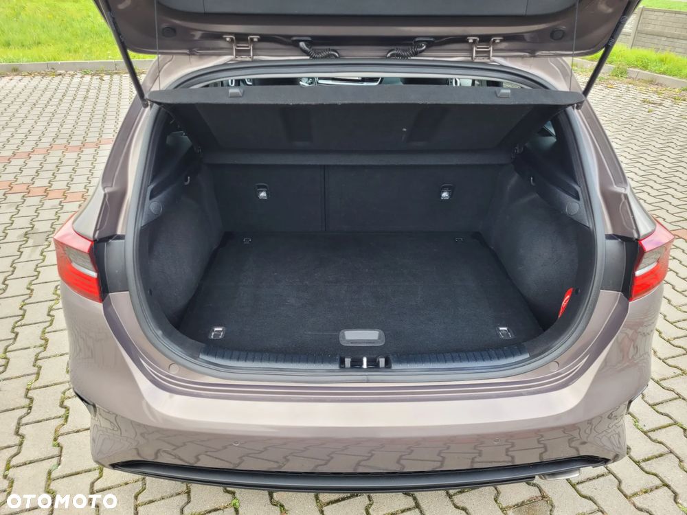 Kia Ceed 1.4 L Business Line - 32