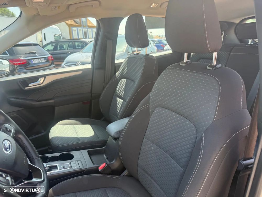 Ford Kuga - 13