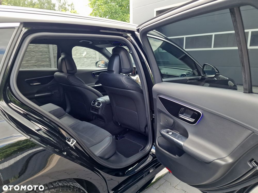Mercedes-Benz Klasa C 300 d 9G-TRONIC - 23