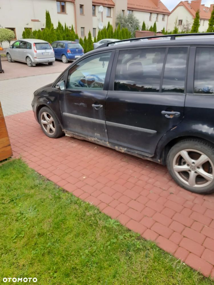 Volkswagen Touran 1.9 TDI Conceptline - 2