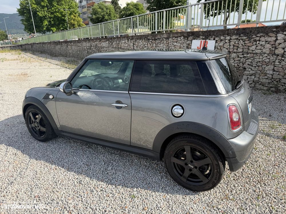 MINI 3 Portas One D - 4
