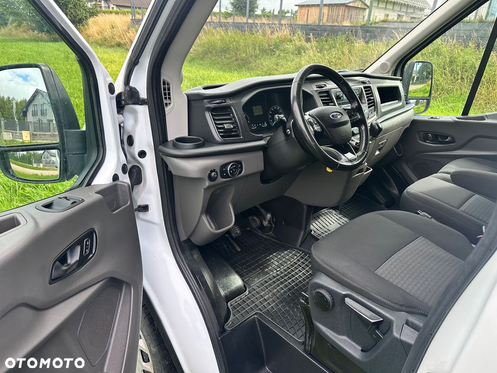 Ford Transit - 9