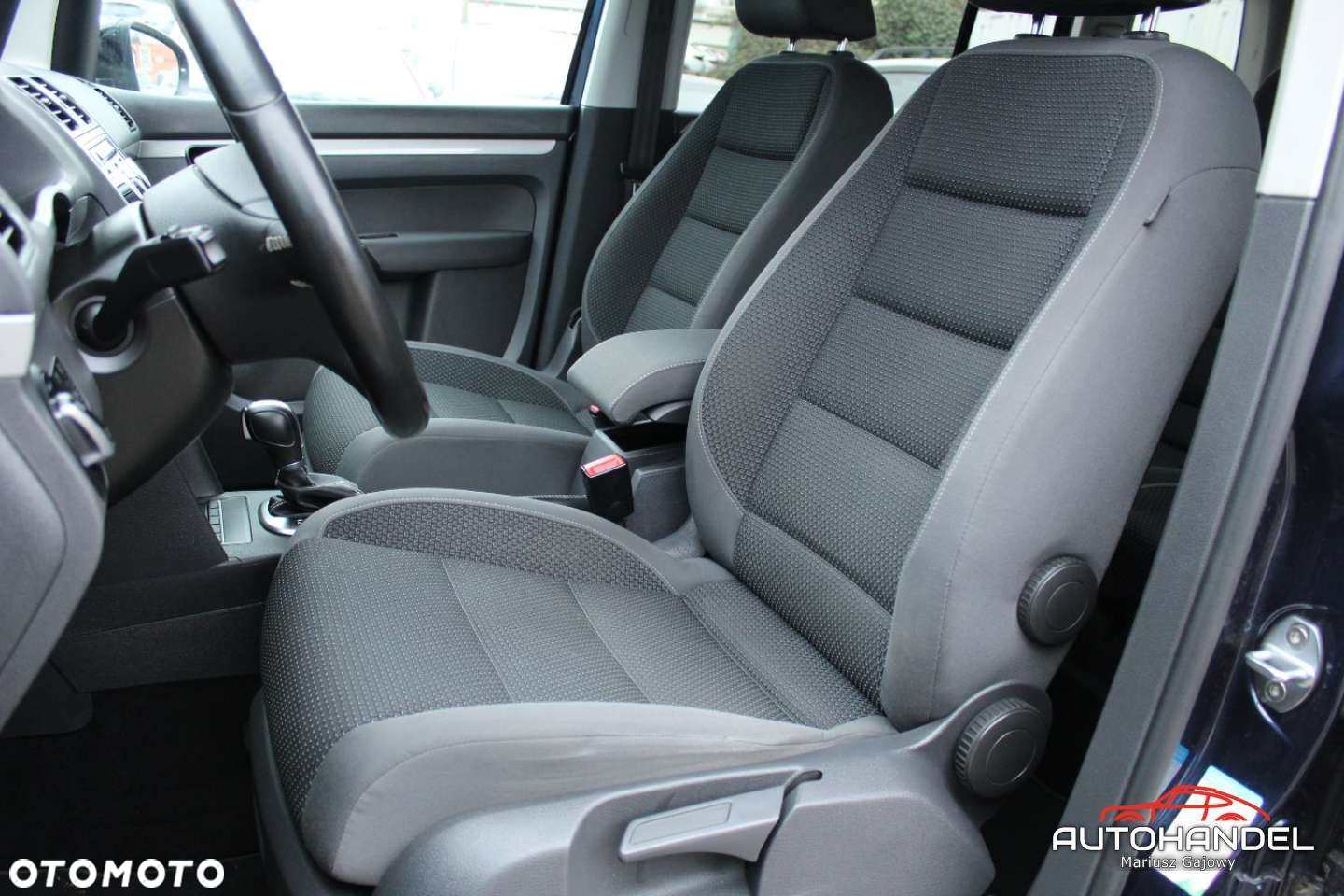 Volkswagen Touran - 7