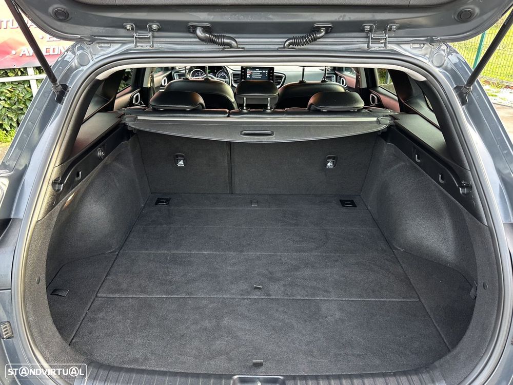 Kia Ceed SW 1.6 CRDi MHEV Drive - 14