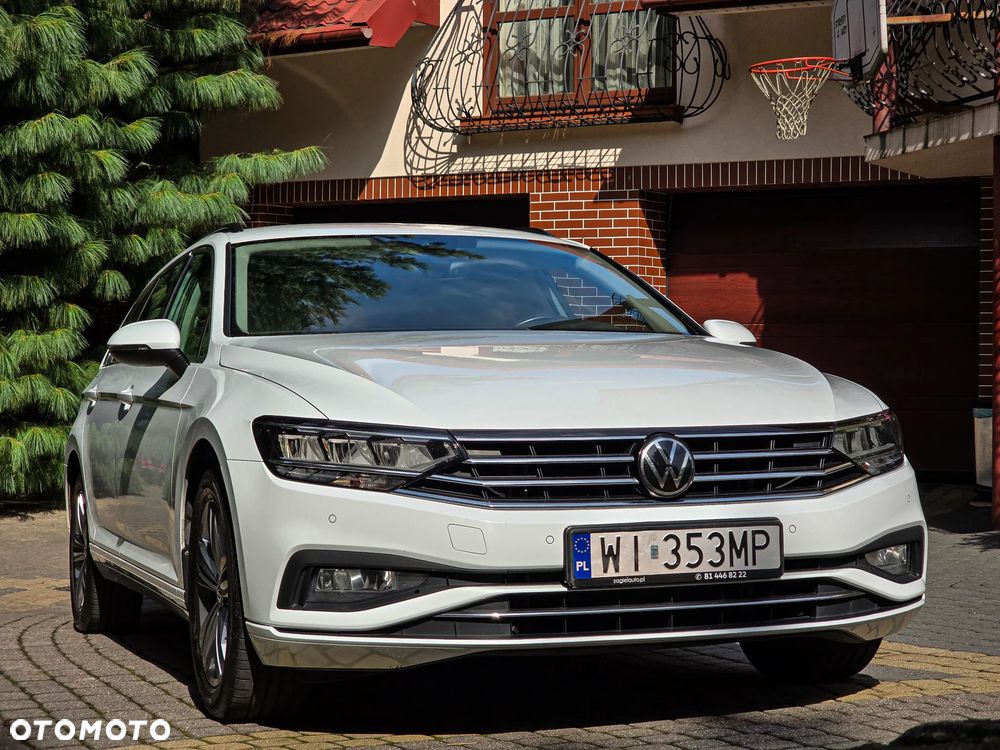 Volkswagen Passat Variant 2.0 TDI EVO Elegance DSG - 16