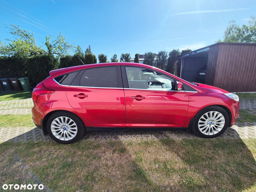 Ford Focus 1.0 EcoBoost Titanium - 26